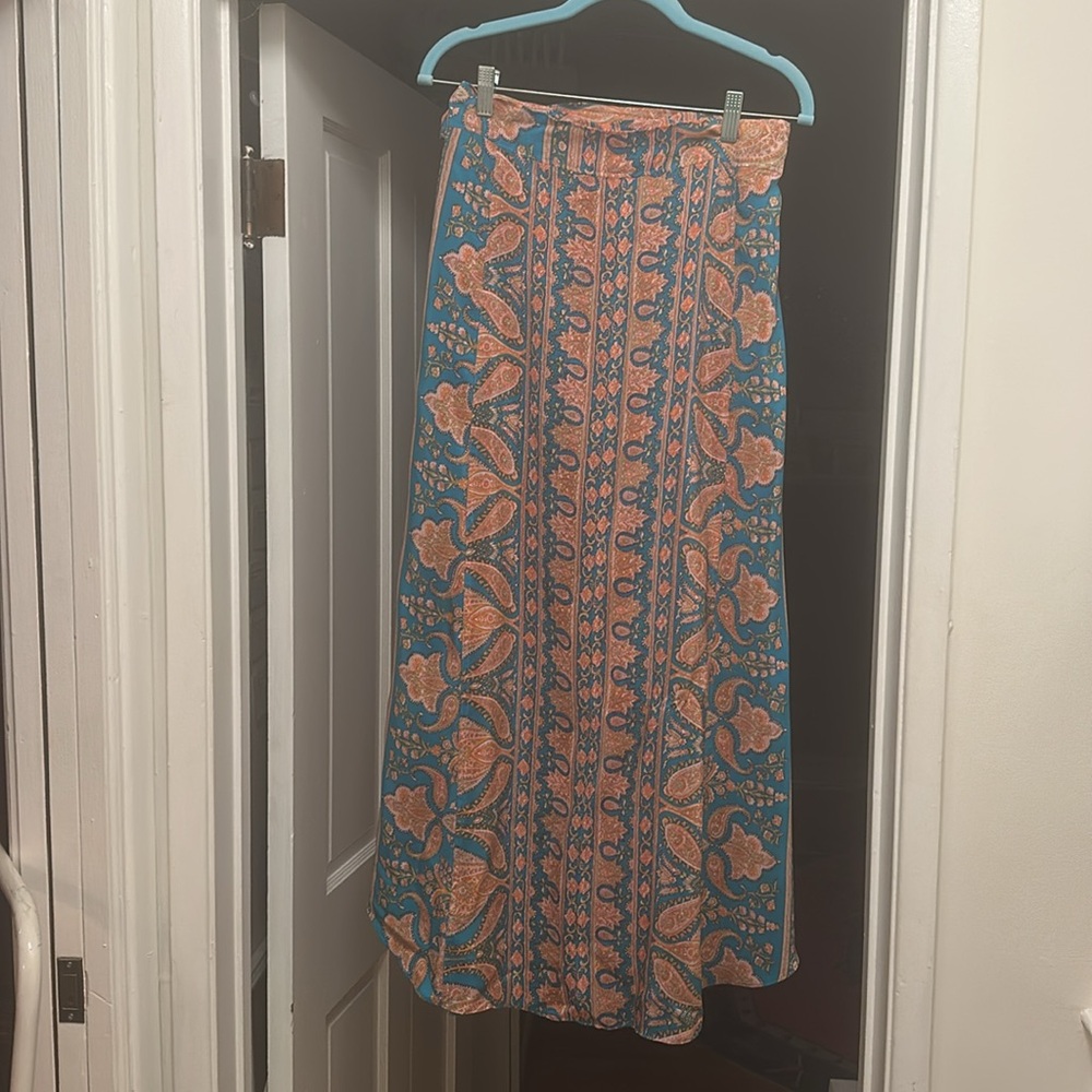 EUC 100% SILK CALYPSO ST. BARTH WRAP SKIRT ORANGE AND BLUE PAISLEY PRINT (M)